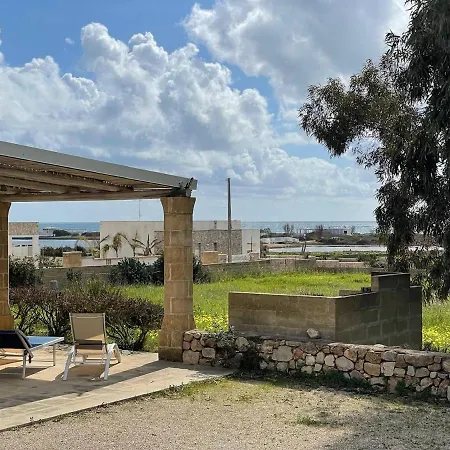 Gold House By Lovesud בית נופש *